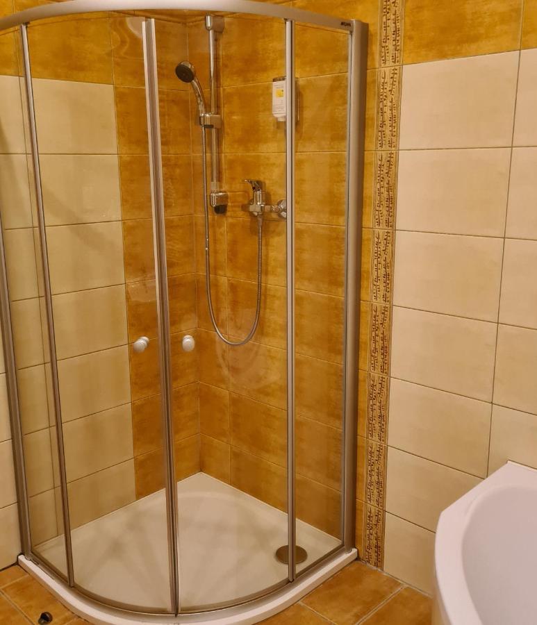 Hotel Slovan 예세니크 외부 사진