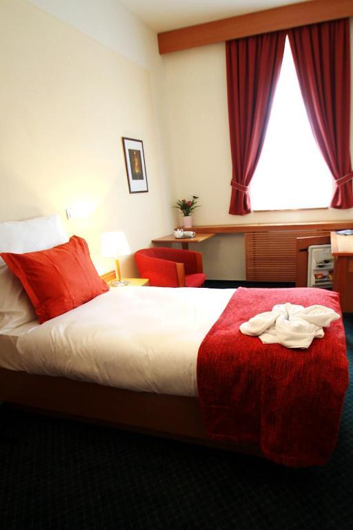 Hotel Slovan 예세니크 객실 사진