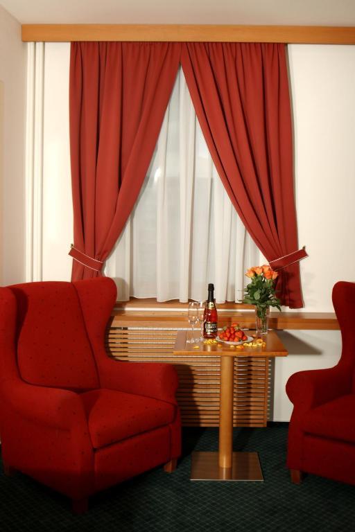 Hotel Slovan 예세니크 외부 사진