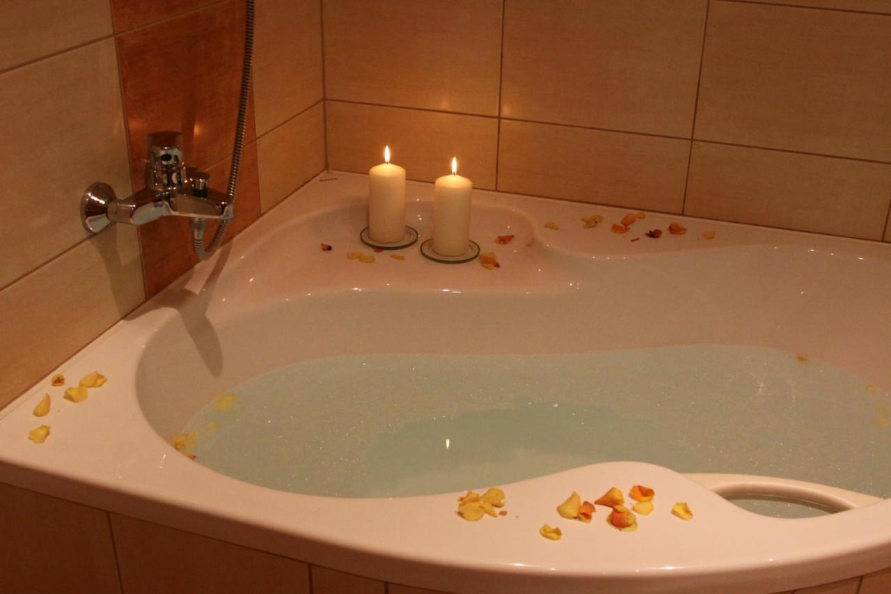 Hotel Slovan 예세니크 외부 사진